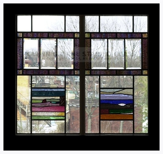 Stained glass window created by Glenn Greene