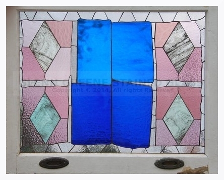 Stained glass window created by Glenn Greene