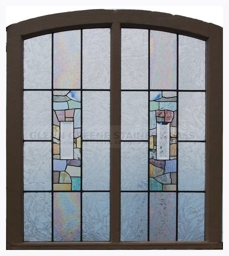 Stained glass window created by Glenn Greene