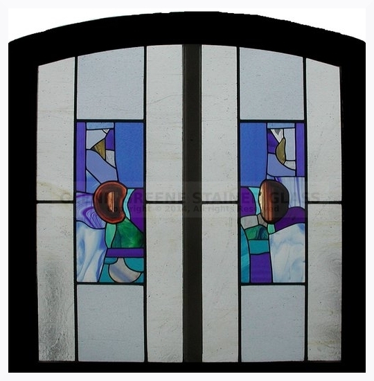 Stained glass window created by Glenn Greene